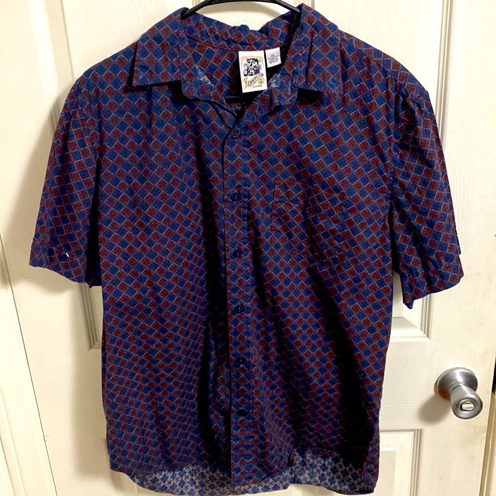 Mens patterned button up